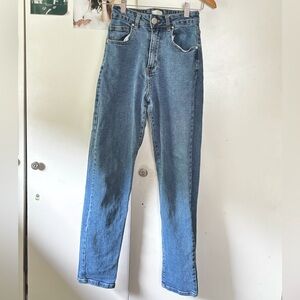 High-waisted 90s style Blue Denim Jeans